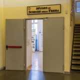 In pochi sanno che a Bari c�� una preziosa collezione di marmi antichi: � ospitata all�interno del Museo della Terra del Campus universitario...